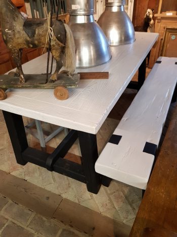 White Knight Table