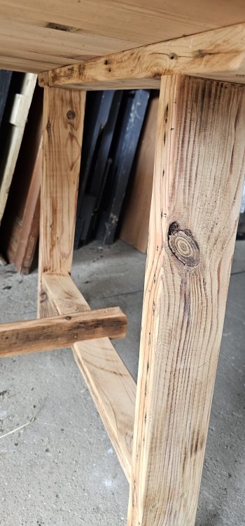 Pine Solid hand made Table - Image 2