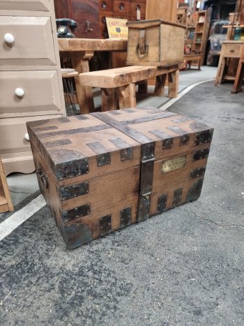 Dicksons Oak Silver Chest
