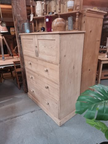 Antique pine linen press - Image 3