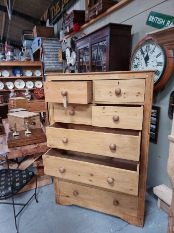 The Biggest Pine Chest of Drawers - Image 4
