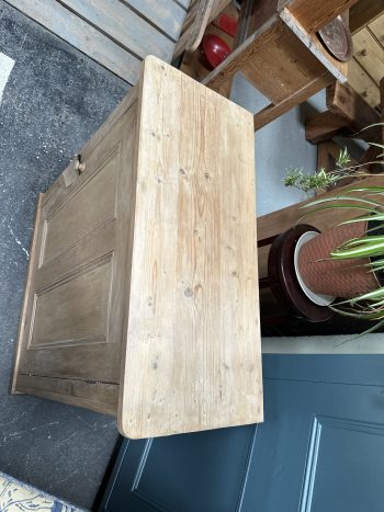 Pine cupboard - Image 3
