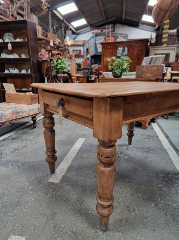 Bill the Victorian Pine Table - Image 2
