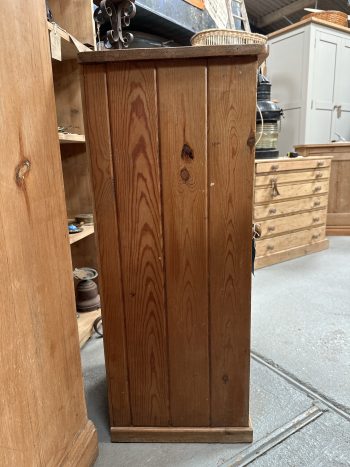 As is … little cupboard - Image 4