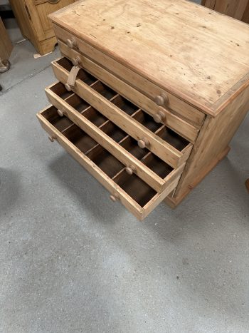 Pine bank of drawers - Image 4