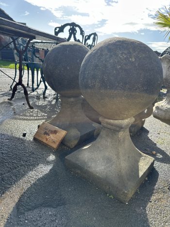 Ball gate piers - Image 3