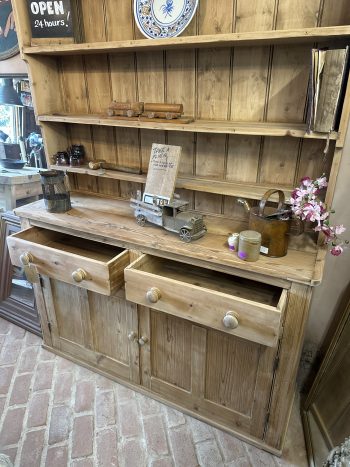 Delilah dresser - Image 3