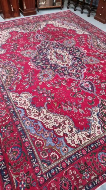 Middle Eastern Style Carpet - Image 4