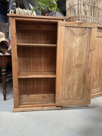 ‘Pineapple’ pine cupboard - Image 3
