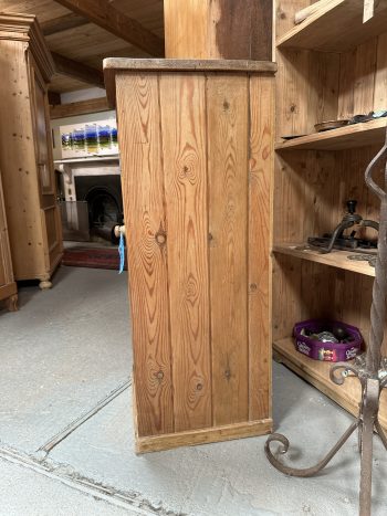 As is … little cupboard - Image 5