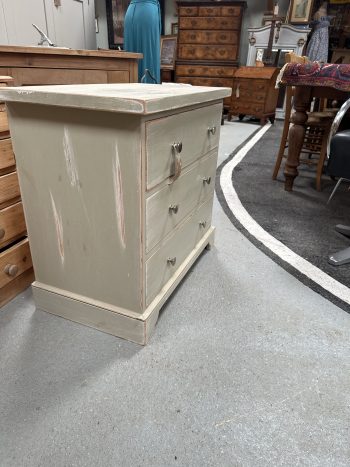 Sage and onion chest of drawers - Image 5