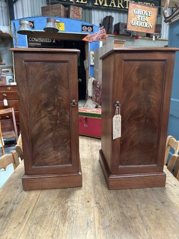 Pair of mahogany bedsides