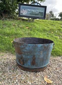 Riveted garden planter