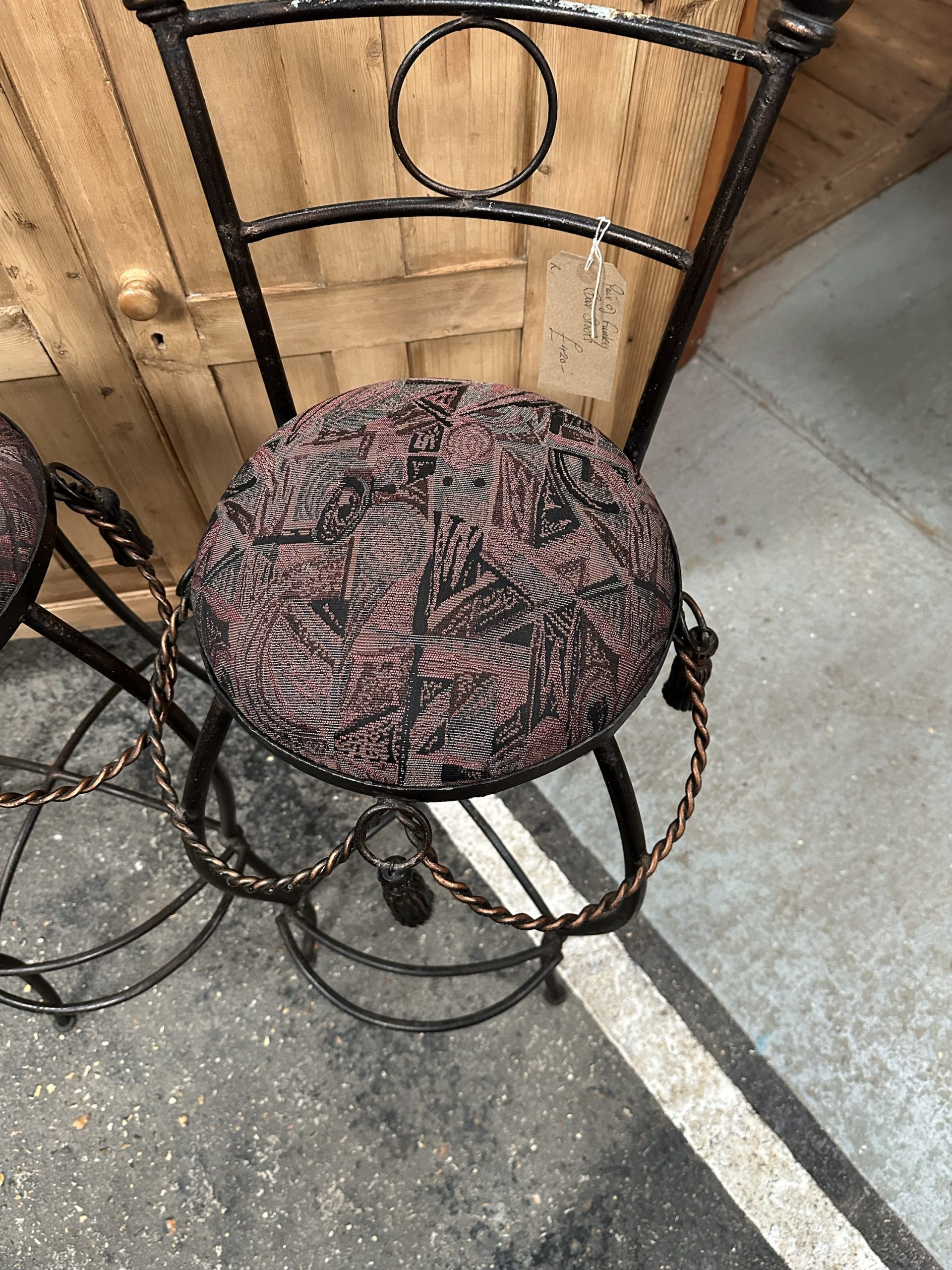 Pair of funky bar stools - Image 2