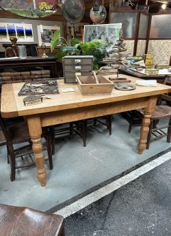 Oak table