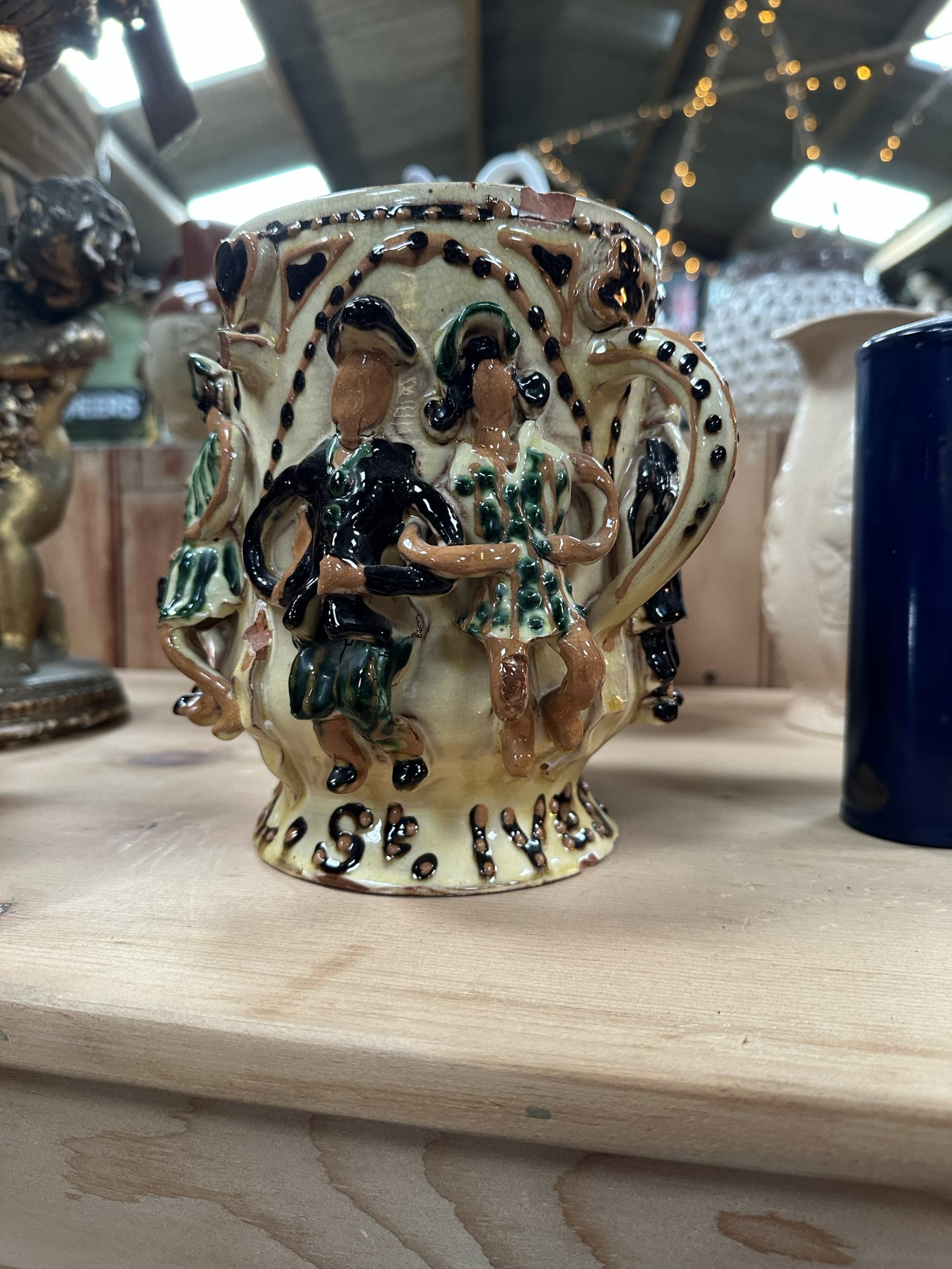 Abbotsbury china ‘crazy jug’ - Image 4