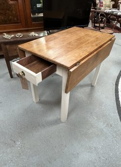 Pine kitchen table