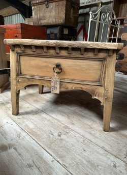 Rustic oak side/coffee table